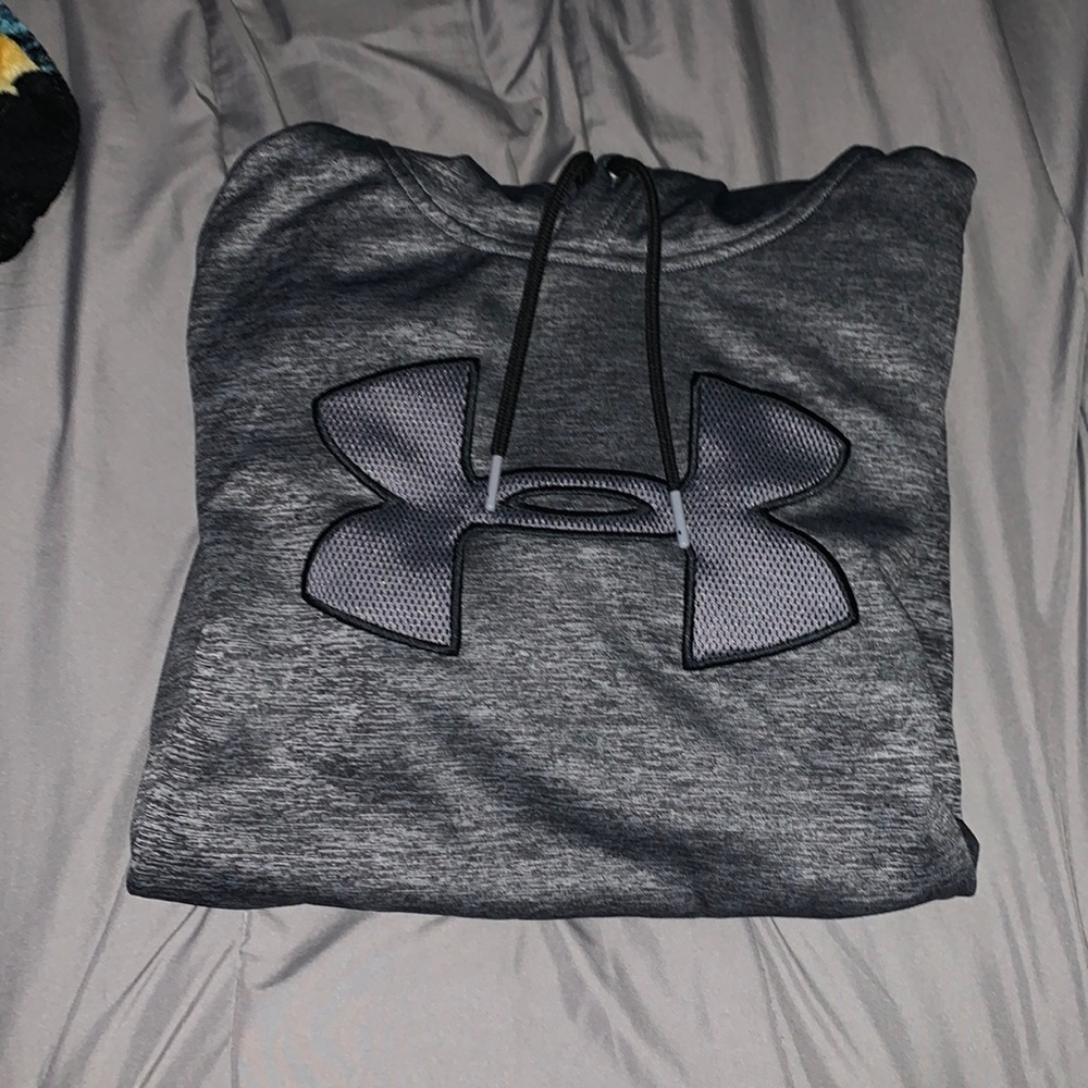 gray under armour hoodie